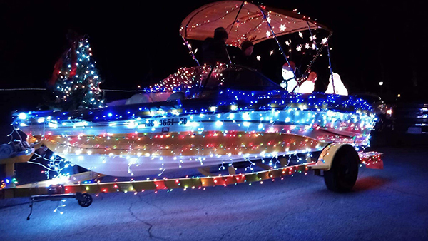 Kent & Joyce Monnig Home for the Holidays Boat